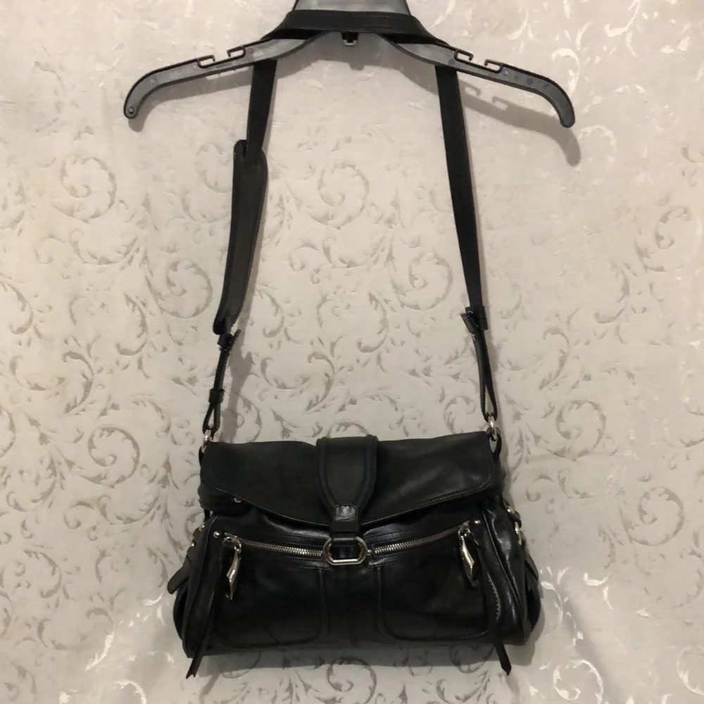 Francesco Baisia Leather Shoulder Bag. Like new. Includes branded dust bag. - Picture 4 of 16